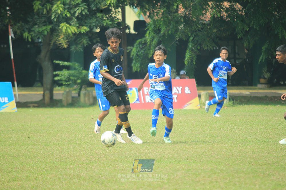 ijl u14 090825 wins soccer school vs metra muda soccer school