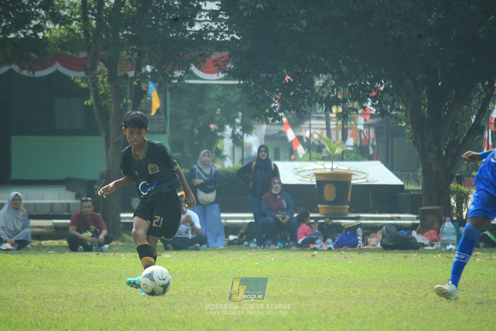 ijl u14 090825 wins soccer school vs metra muda soccer school