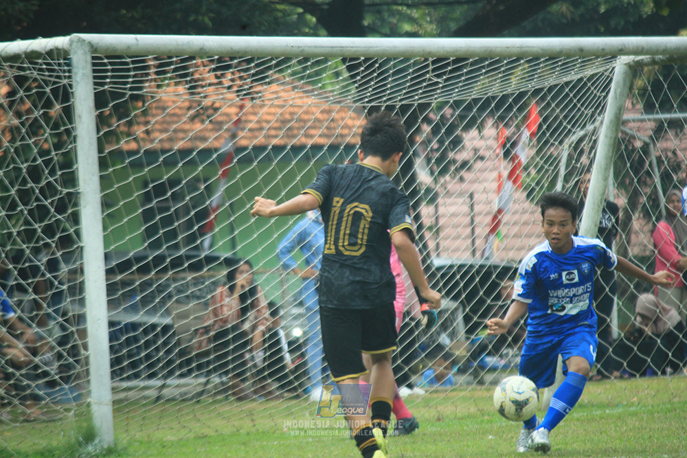 ijl u14 090825 wins soccer school vs metra muda soccer school