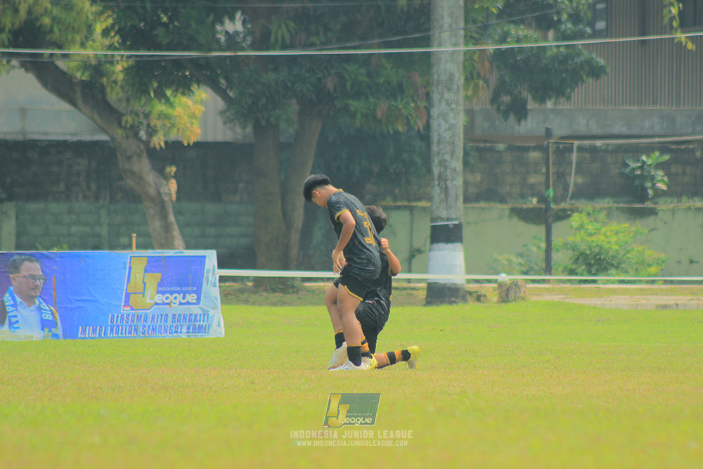 ijl u14 090825 wins soccer school vs metra muda soccer school