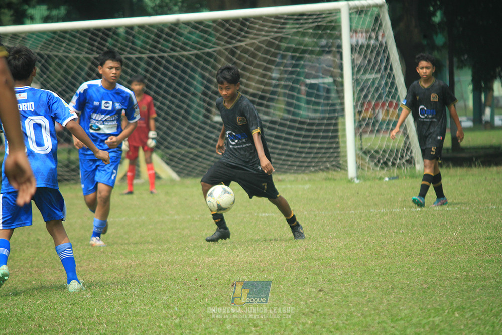 ijl u14 090825 wins soccer school vs metra muda soccer school