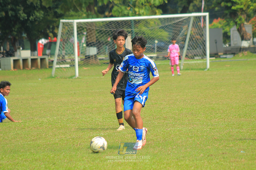 ijl u14 090825 wins soccer school vs metra muda soccer school