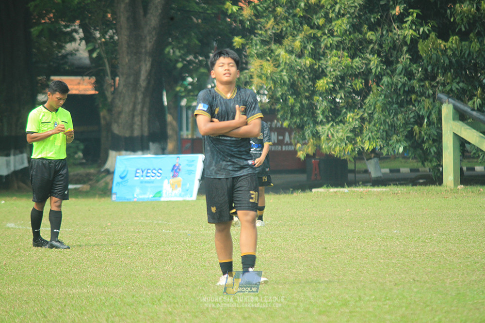 ijl u14 090825 wins soccer school vs metra muda soccer school