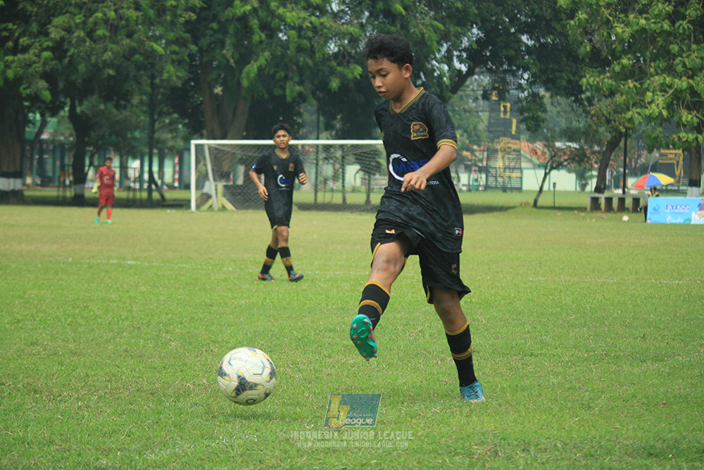 ijl u14 090825 wins soccer school vs metra muda soccer school