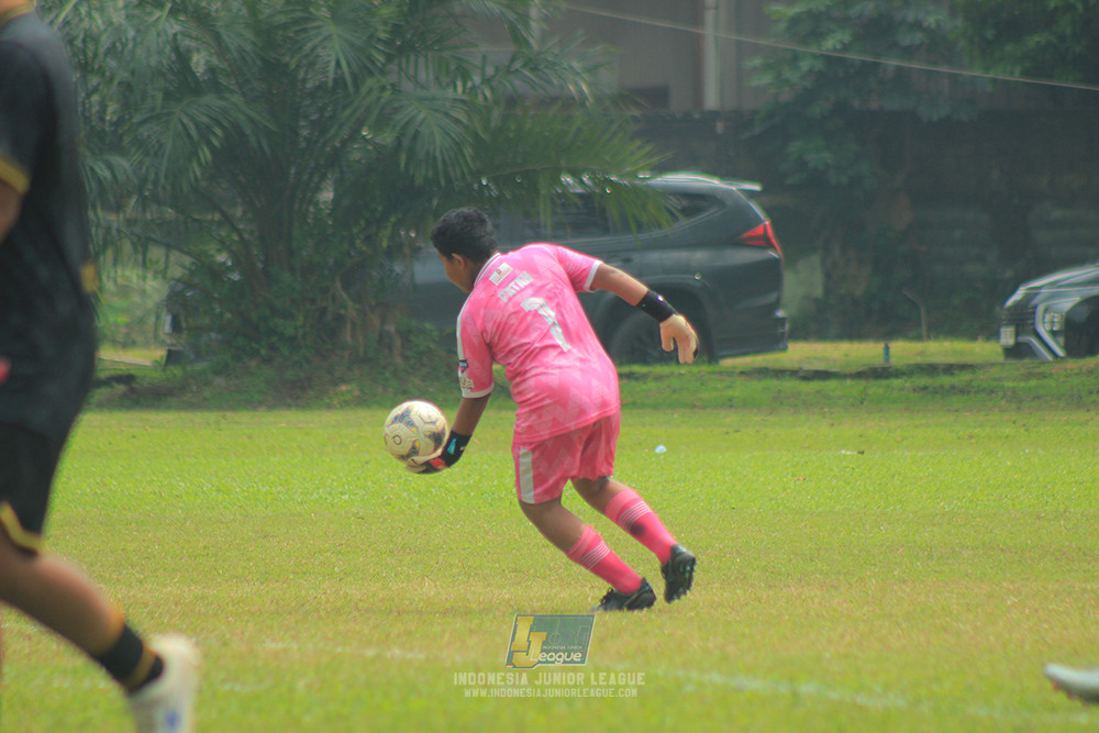 ijl u14 090825 wins soccer school vs metra muda soccer school
