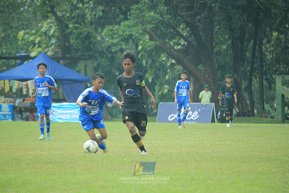 ijl u14 090825 wins soccer school vs metra muda soccer school