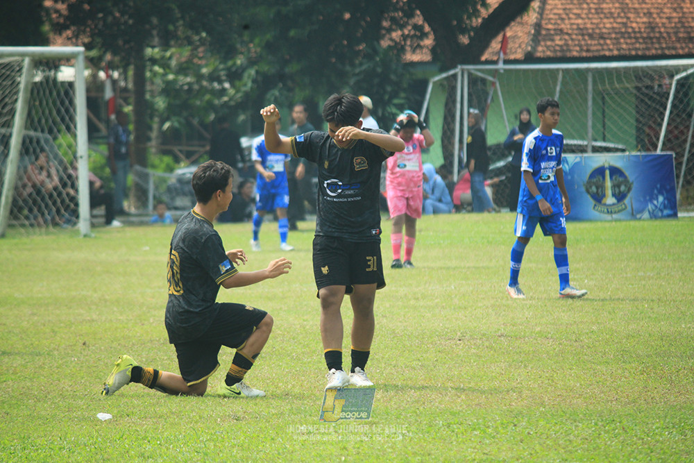 ijl u14 090825 wins soccer school vs metra muda soccer school