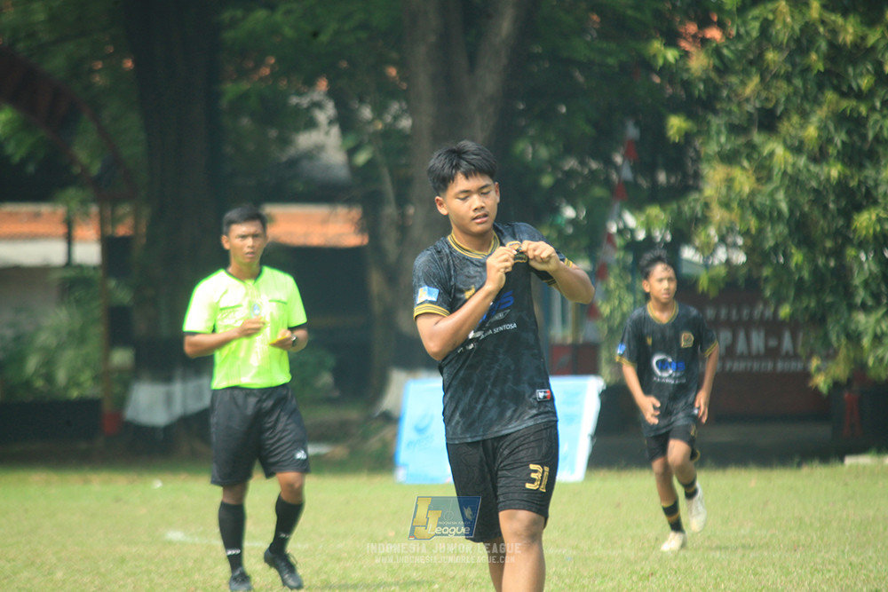 ijl u14 090825 wins soccer school vs metra muda soccer school
