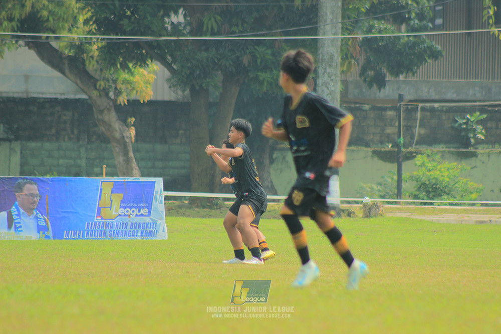 ijl u14 090825 wins soccer school vs metra muda soccer school