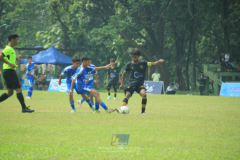 ijl u14 090825 wins soccer school vs metra muda soccer school