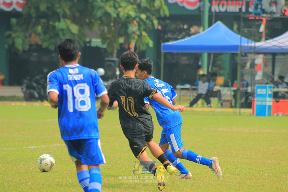 ijl u14 090825 wins soccer school vs metra muda soccer school