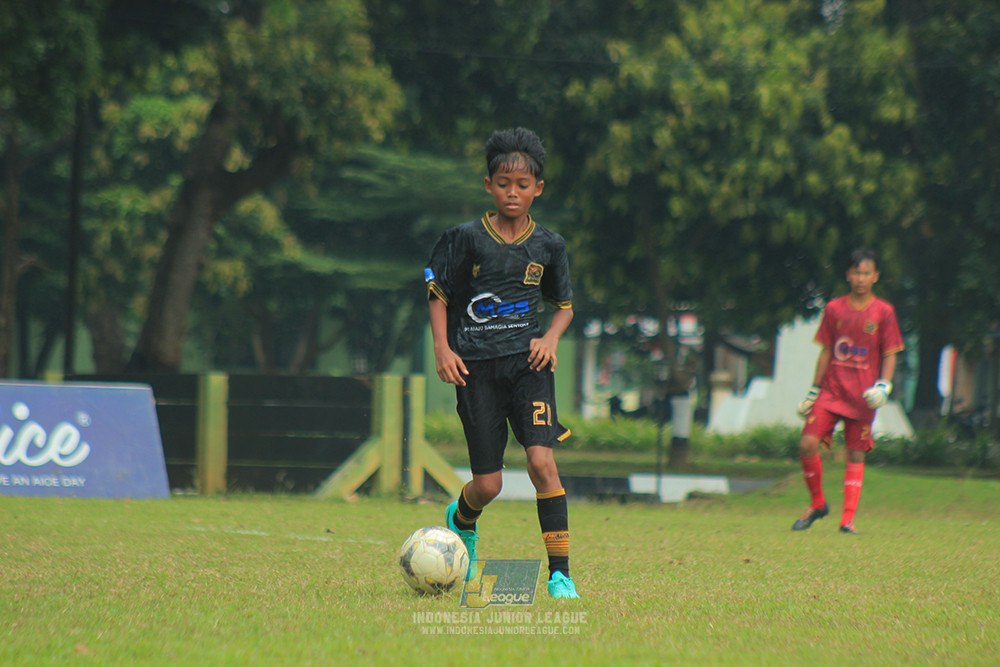 ijl u14 090825 wins soccer school vs metra muda soccer school