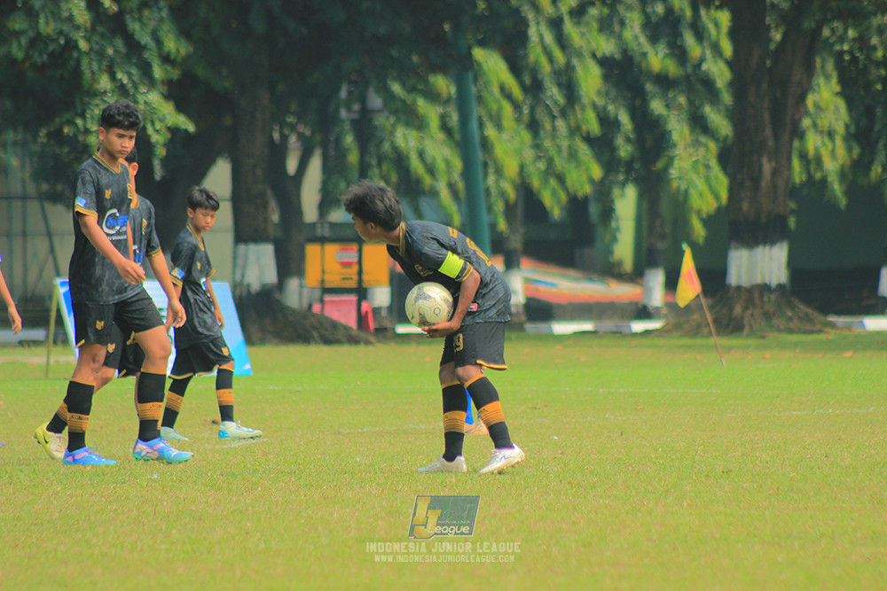 ijl u14 090825 wins soccer school vs metra muda soccer school