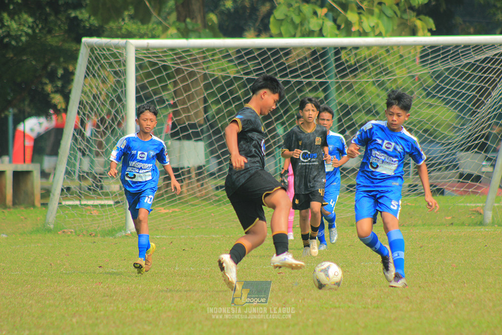 ijl u14 090825 wins soccer school vs metra muda soccer school