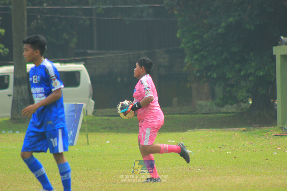 ijl u14 090825 wins soccer school vs metra muda soccer school