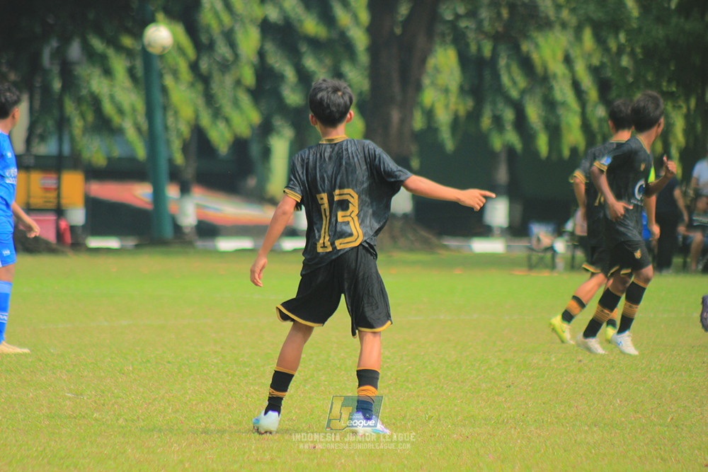 ijl u14 090825 wins soccer school vs metra muda soccer school