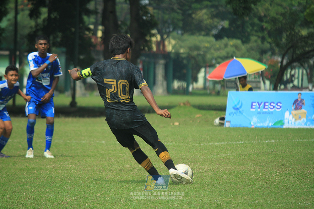 ijl u14 090825 wins soccer school vs metra muda soccer school