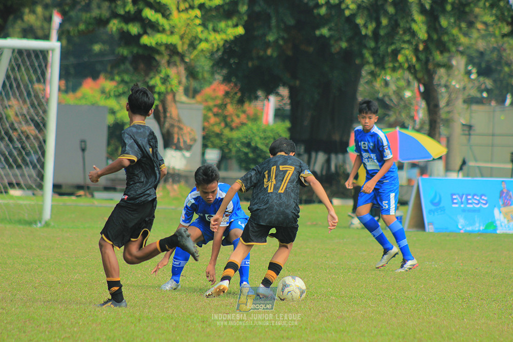ijl u14 090825 wins soccer school vs metra muda soccer school