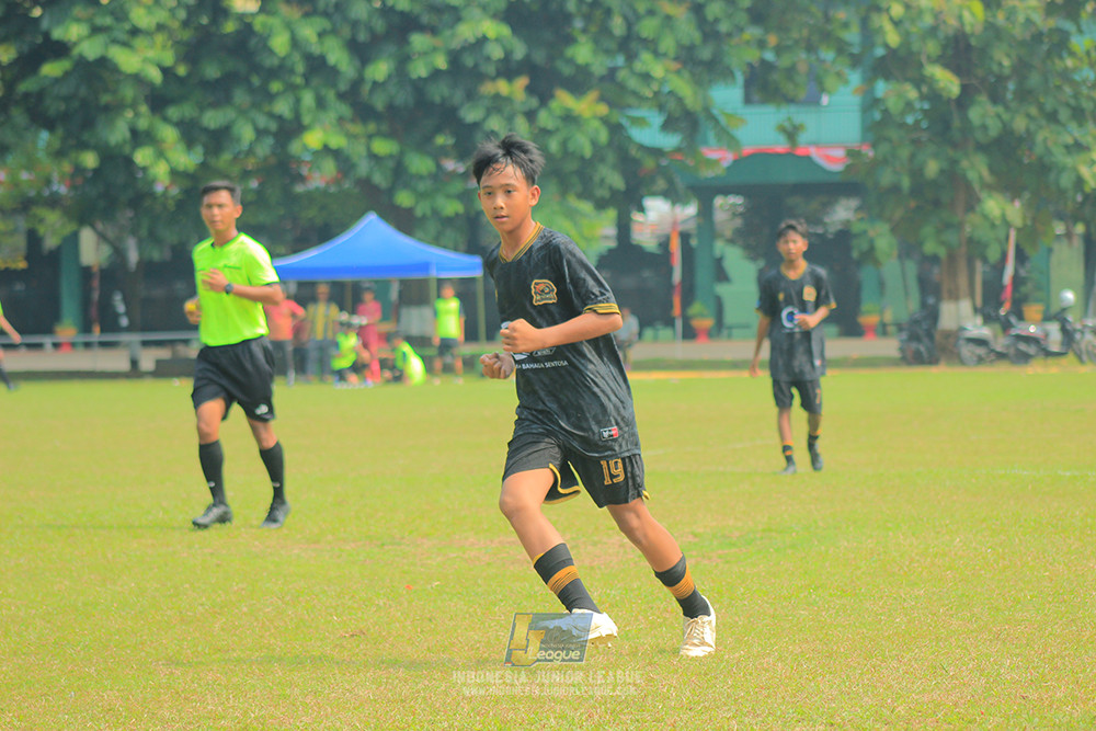 ijl u14 090825 wins soccer school vs metra muda soccer school