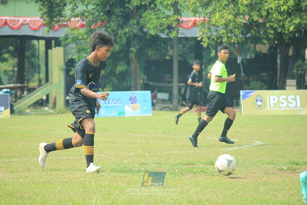 ijl u14 090825 wins soccer school vs metra muda soccer school