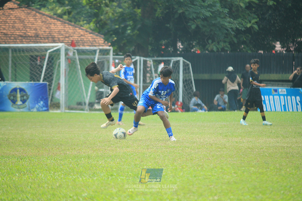 ijl u14 090825 wins soccer school vs metra muda soccer school