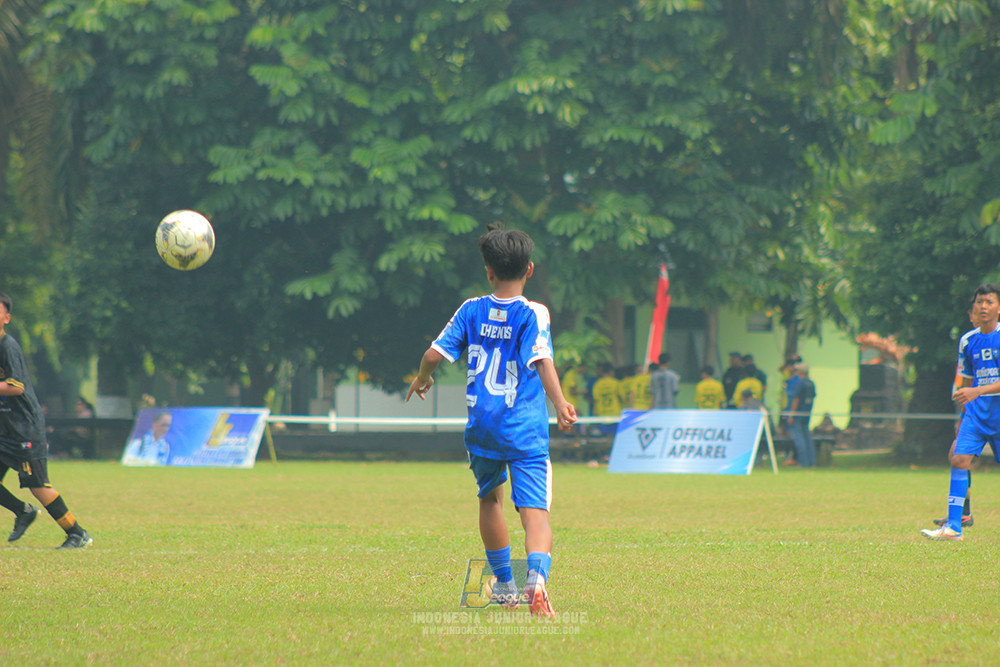 ijl u14 090825 wins soccer school vs metra muda soccer school