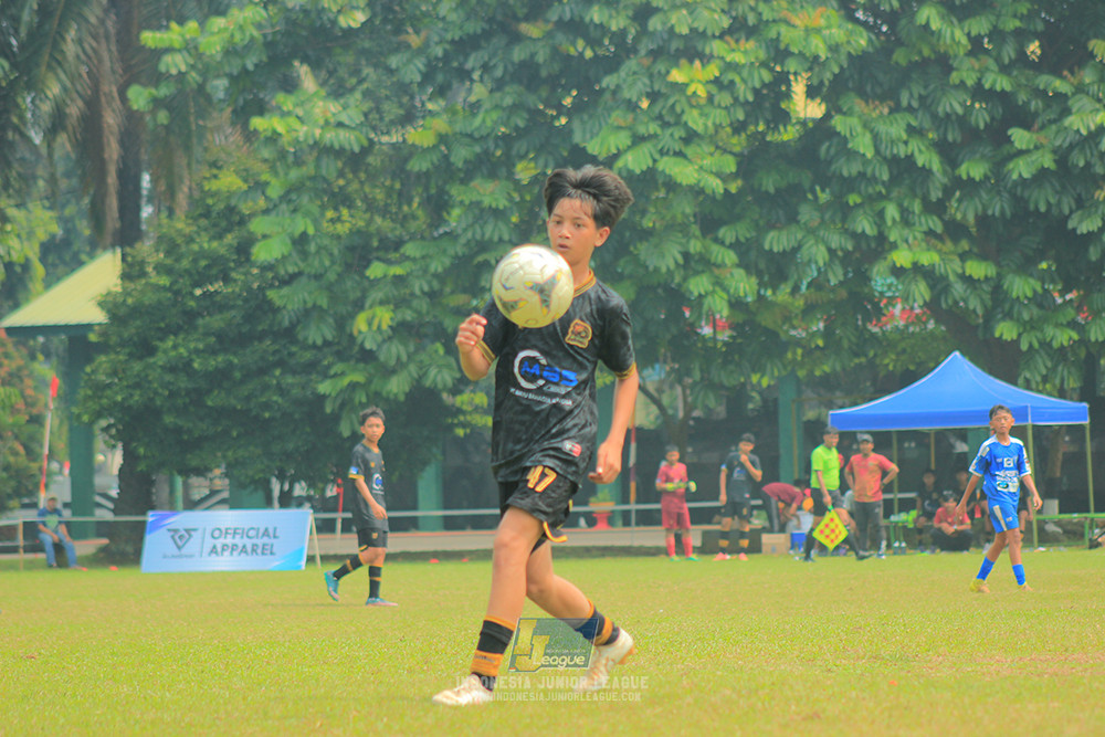 ijl u14 090825 wins soccer school vs metra muda soccer school