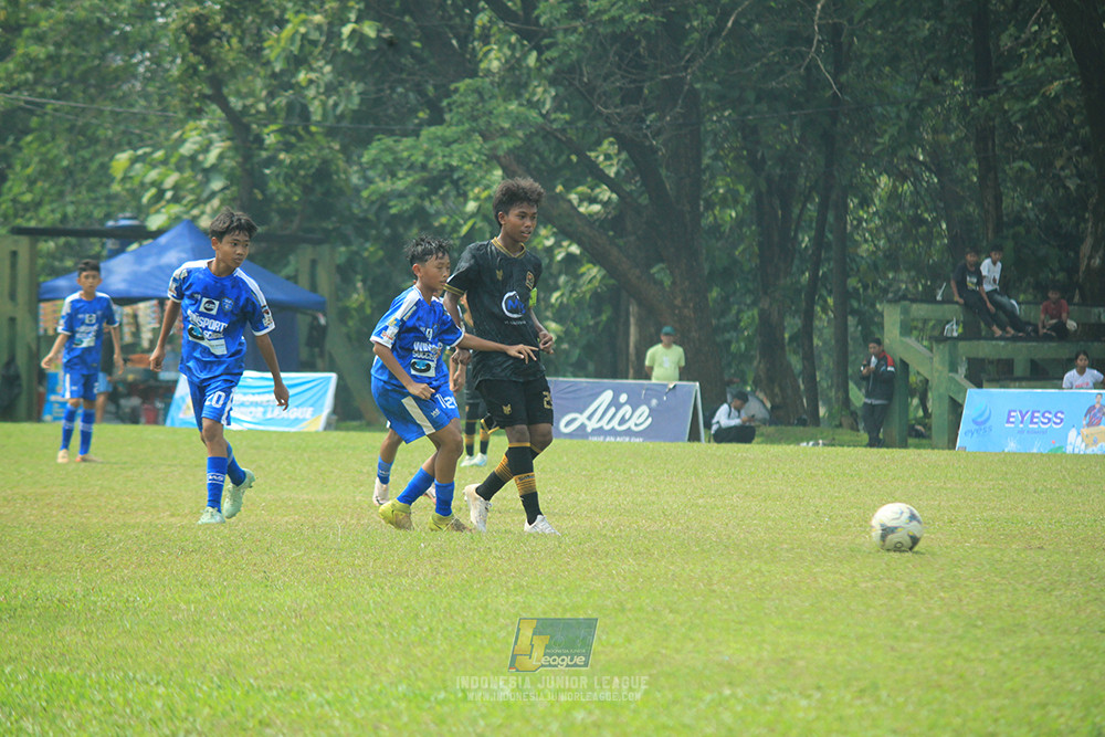 ijl u14 090825 wins soccer school vs metra muda soccer school