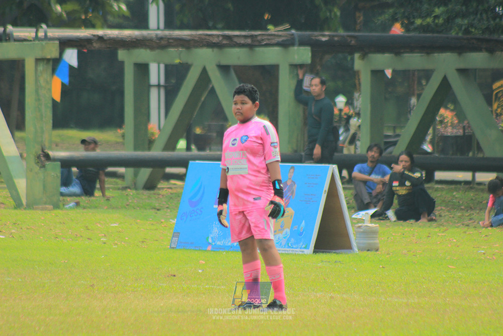 ijl u14 090825 wins soccer school vs metra muda soccer school