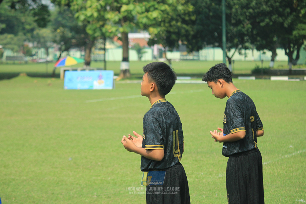 ijl u14 090825 wins soccer school vs metra muda soccer school