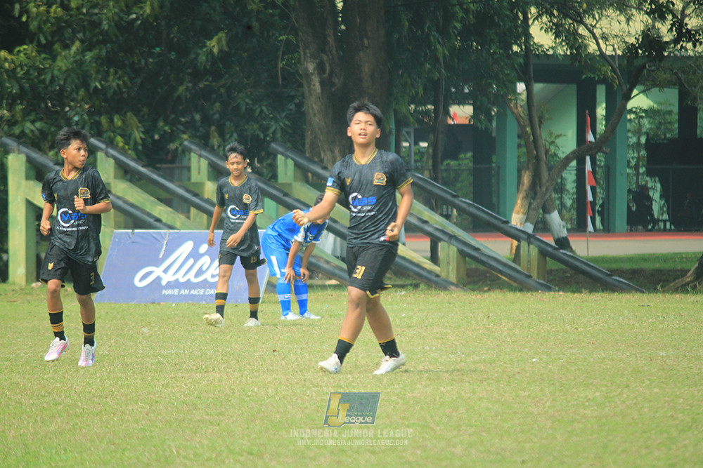 ijl u14 090825 wins soccer school vs metra muda soccer school