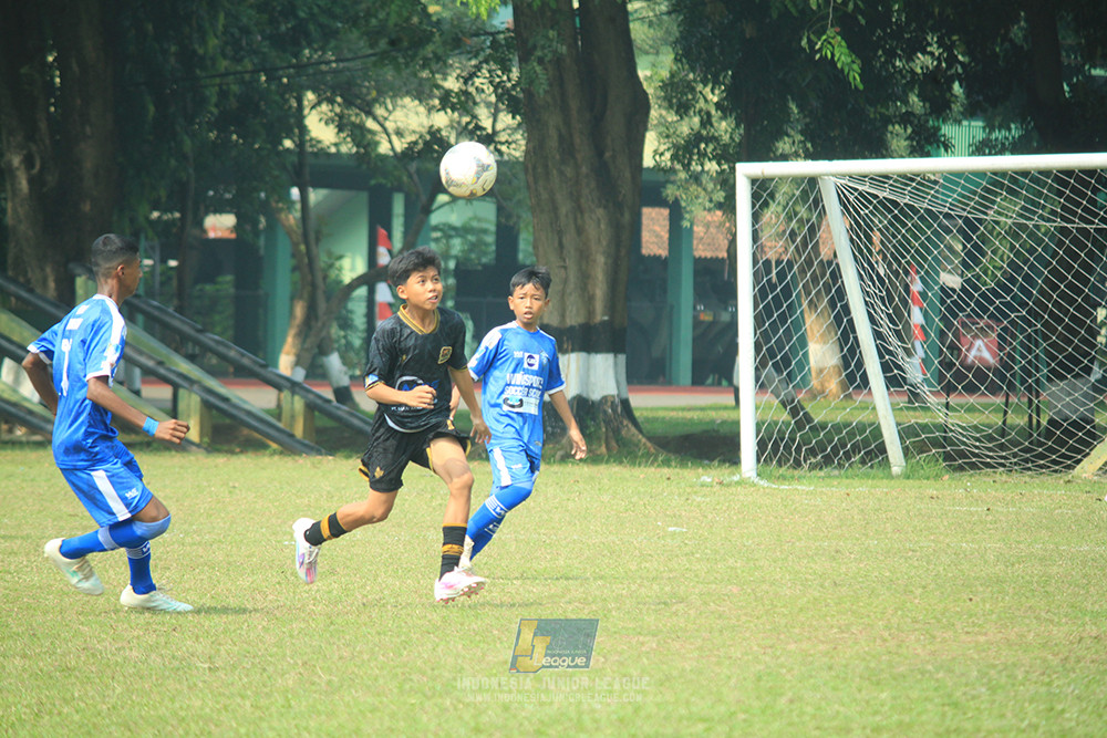 ijl u14 090825 wins soccer school vs metra muda soccer school