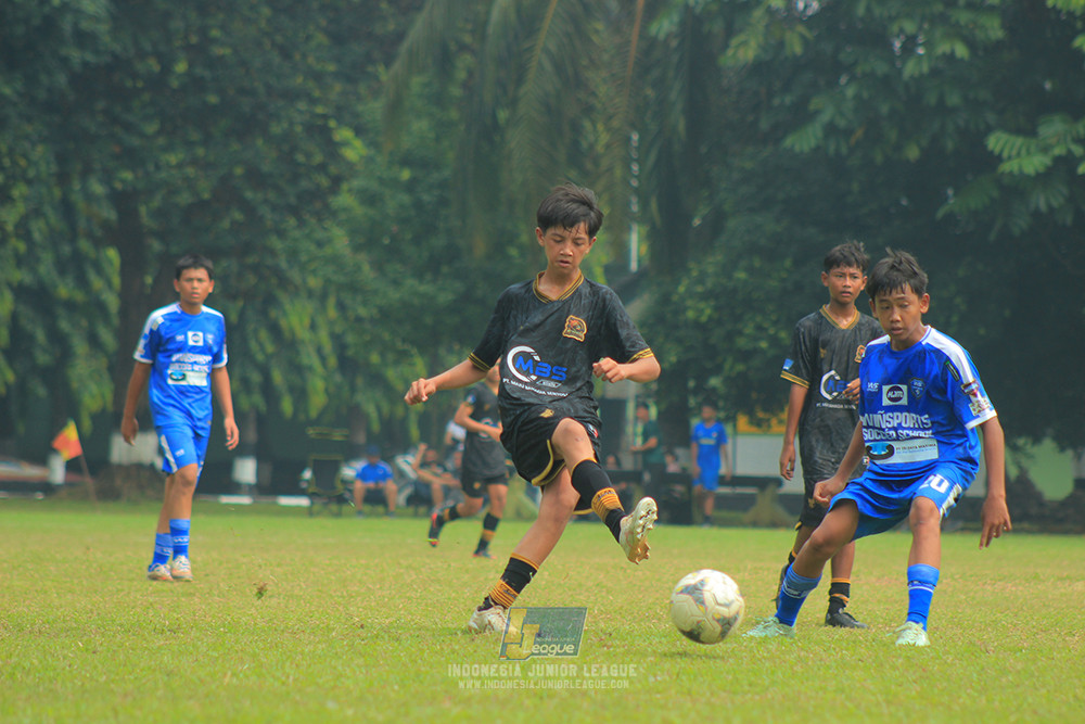 ijl u14 090825 wins soccer school vs metra muda soccer school