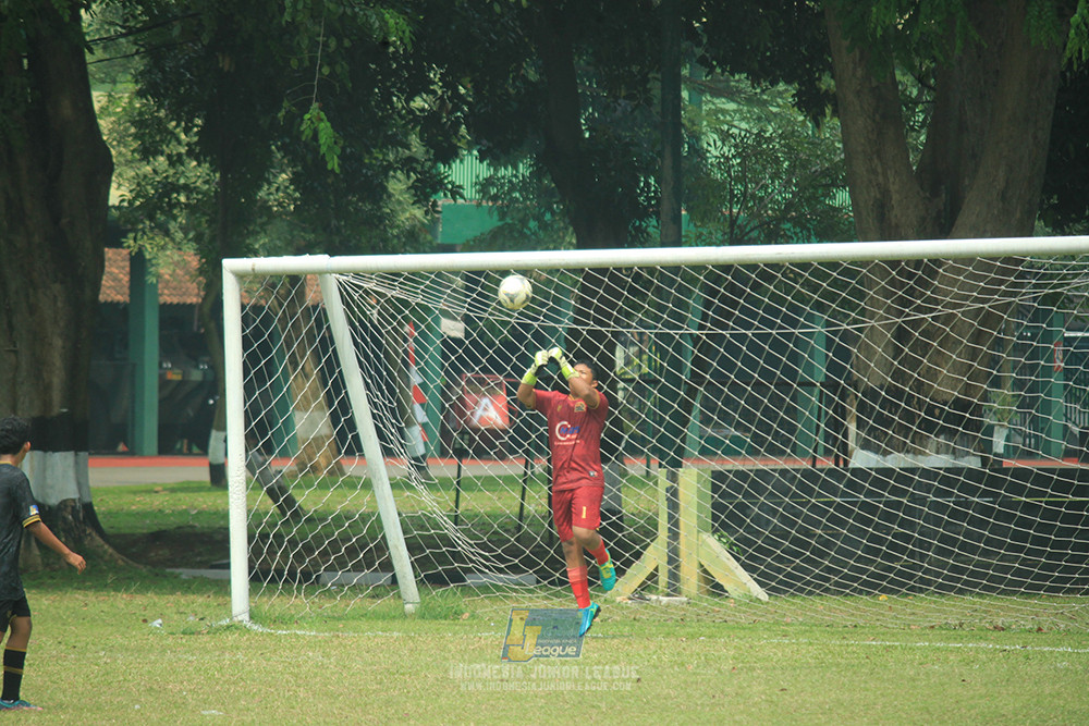 ijl u14 090825 wins soccer school vs metra muda soccer school