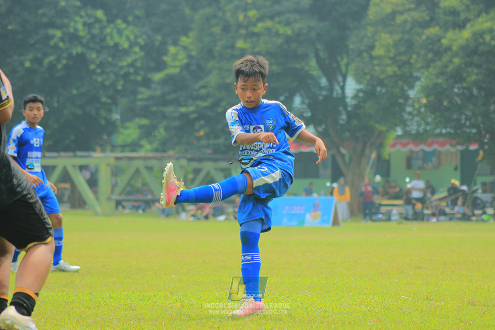 ijl u14 090825 wins soccer school vs metra muda soccer school