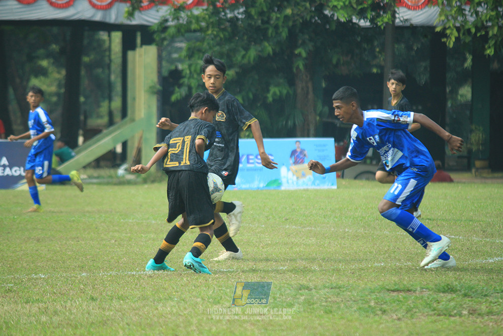 ijl u14 090825 wins soccer school vs metra muda soccer school