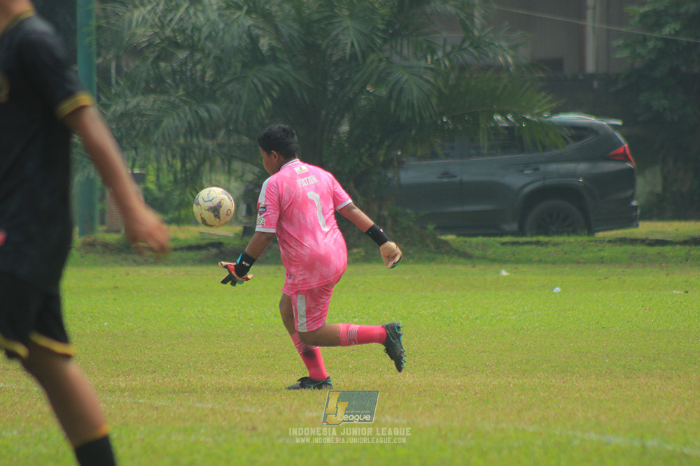 ijl u14 090825 wins soccer school vs metra muda soccer school