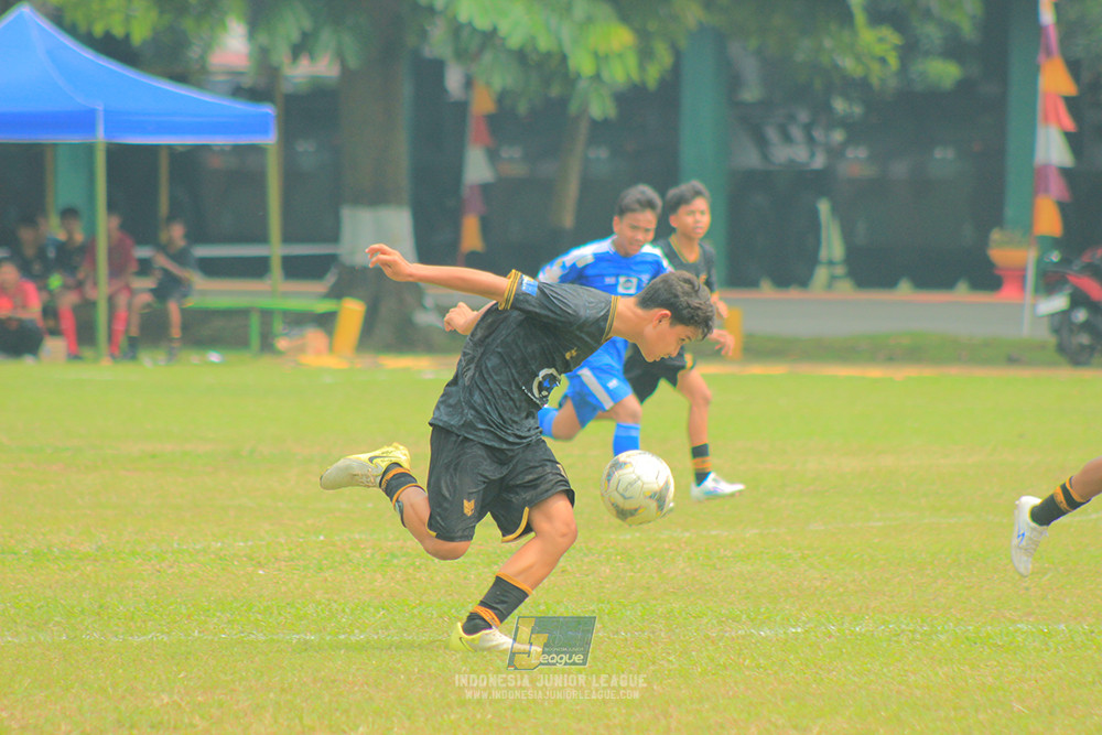 ijl u14 090825 wins soccer school vs metra muda soccer school