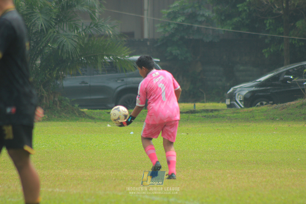 ijl u14 090825 wins soccer school vs metra muda soccer school
