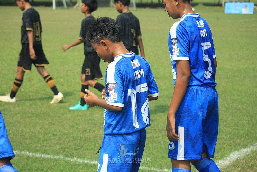 ijl u14 090825 wins soccer school vs metra muda soccer school