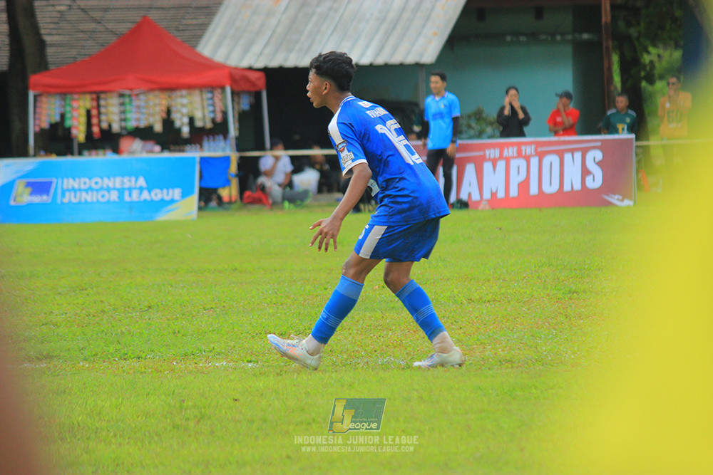 ijl u14 100126 wins soccer school vs brazillian soccer school lfa