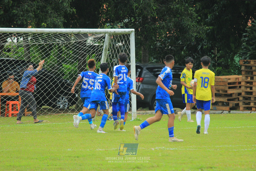 ijl u14 100126 wins soccer school vs brazillian soccer school lfa