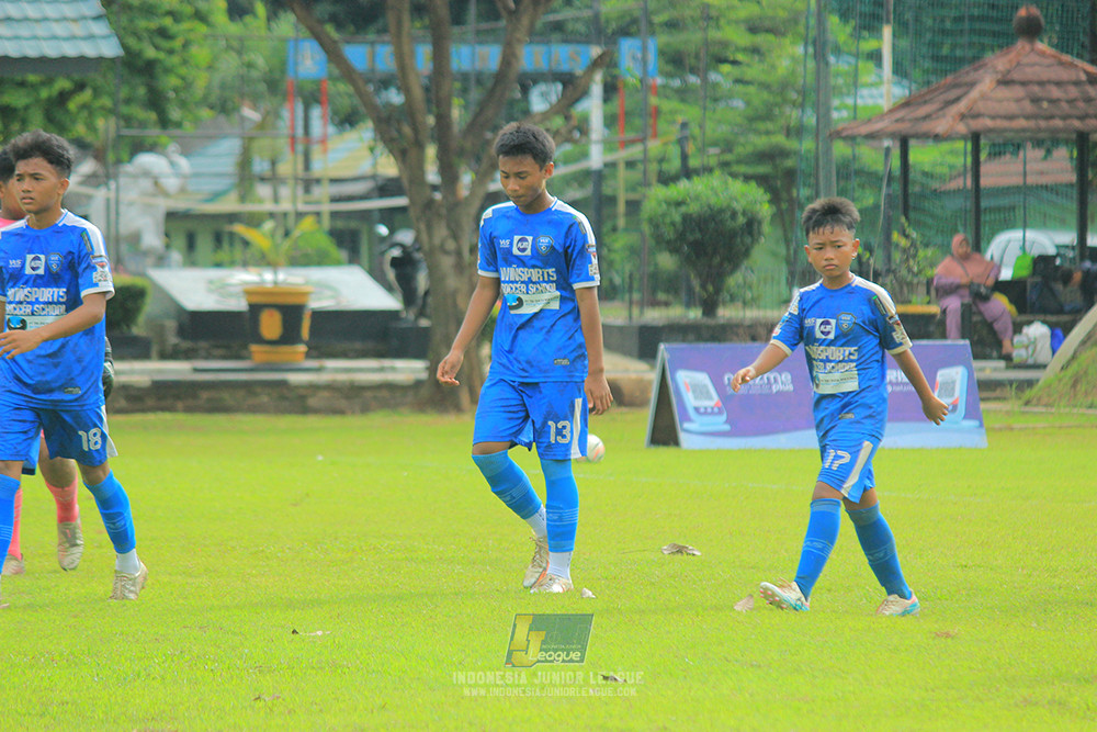 ijl u14 100126 wins soccer school vs brazillian soccer school lfa