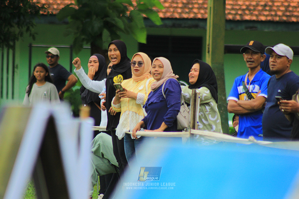 ijl u14 100126 wins soccer school vs brazillian soccer school lfa