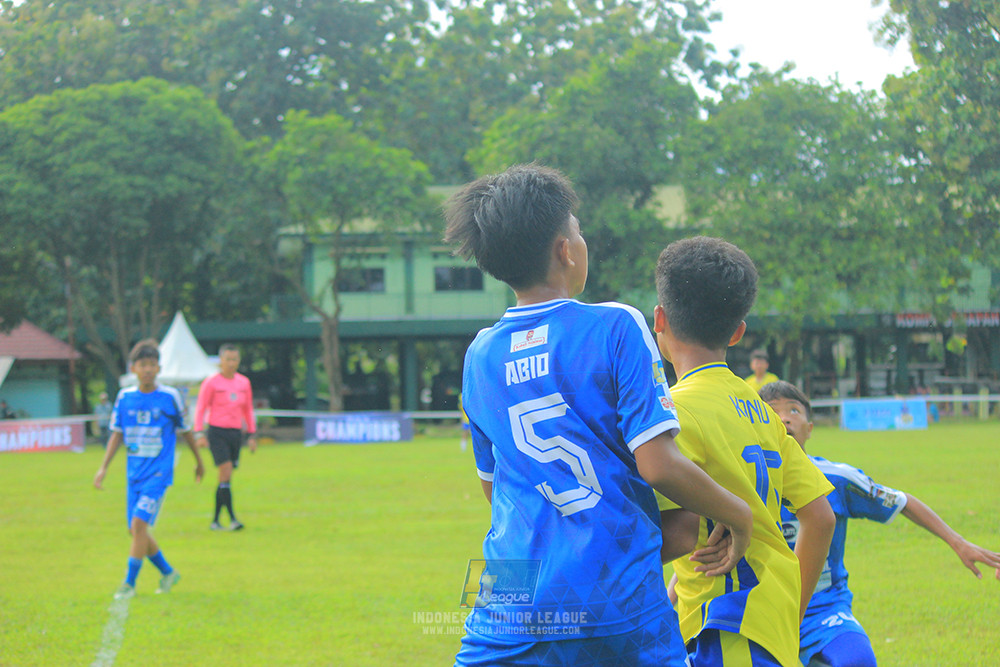 ijl u14 100126 wins soccer school vs brazillian soccer school lfa