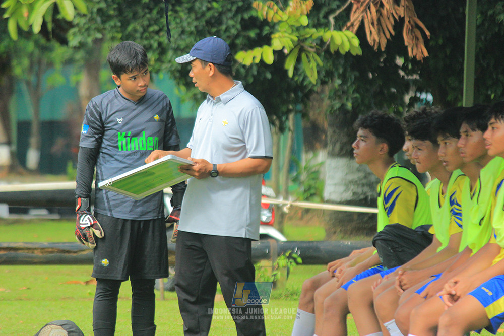 ijl u14 100126 wins soccer school vs brazillian soccer school lfa