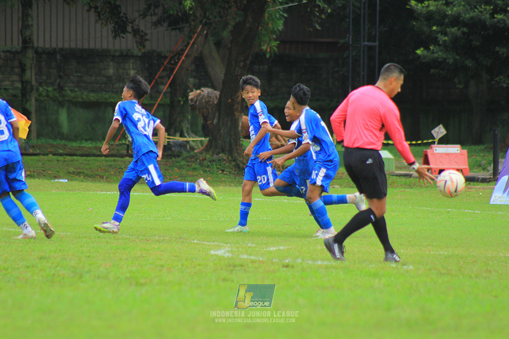 ijl u14 100126 wins soccer school vs brazillian soccer school lfa