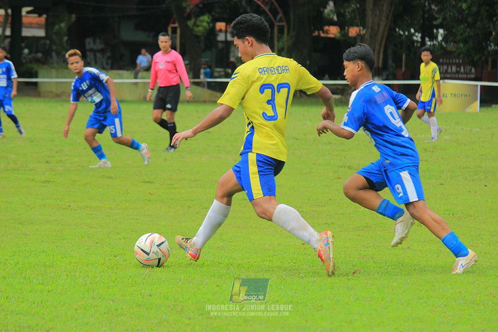 ijl u14 100126 wins soccer school vs brazillian soccer school lfa