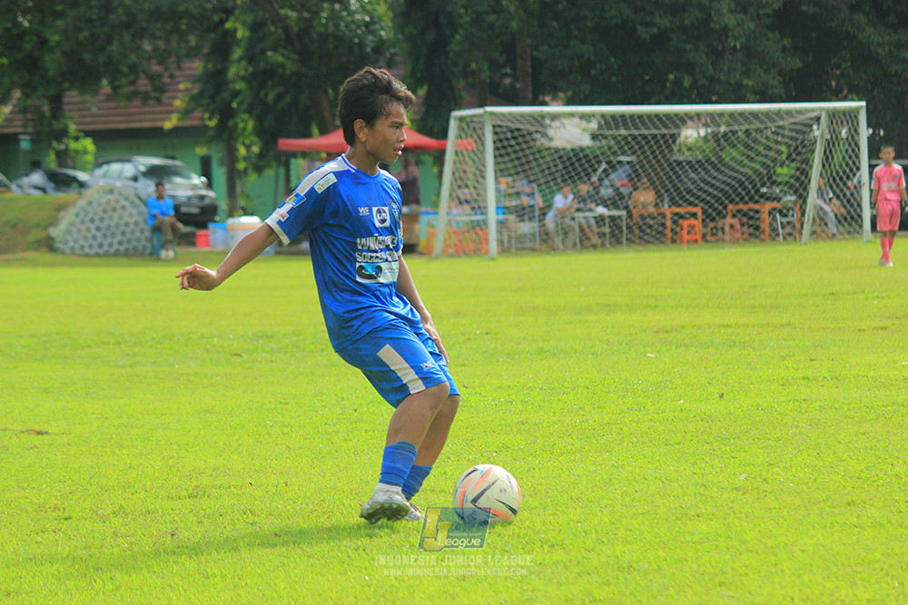 ijl u14 100126 wins soccer school vs brazillian soccer school lfa