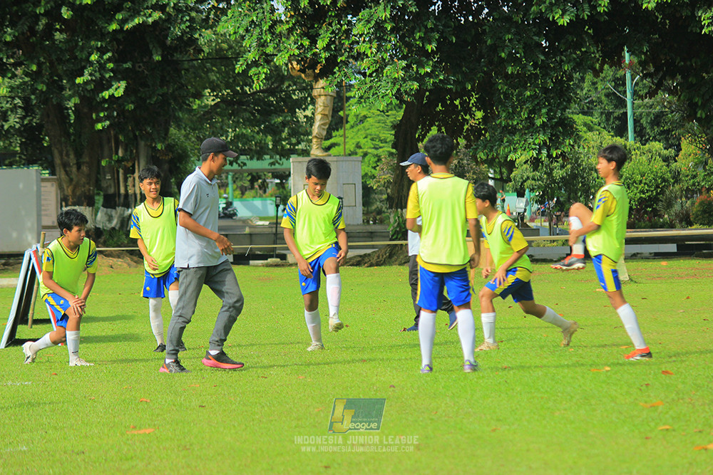 ijl u14 100126 wins soccer school vs brazillian soccer school lfa